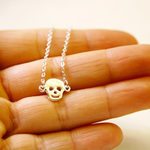 Tiny Skull Necklace/Bracelet/Anklet, Handmade 🌸 - Picture 3 of 5
